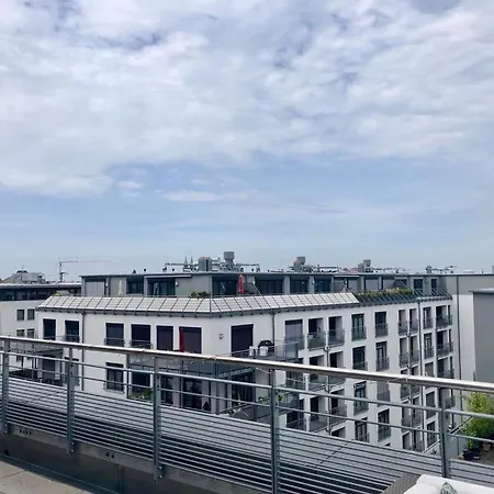 아파트 Exclusive Penthouse With Rooftop In The City 뉘른베르크